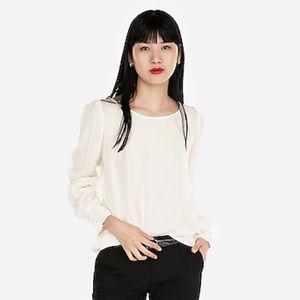 Express puff sleeve blouse